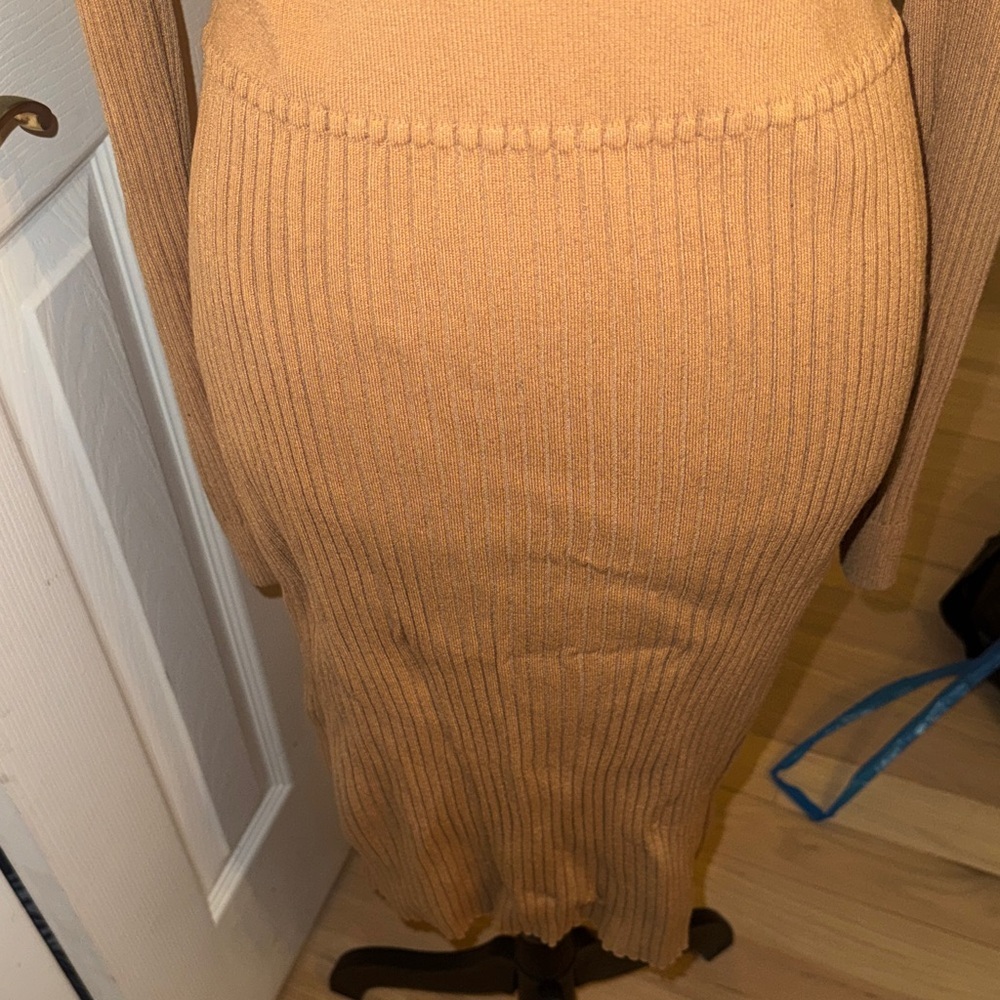 Calvin Klein Tan Long Sleeve Dress - Picture 7 of 13